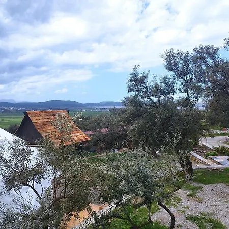 Olive Garden Retreat