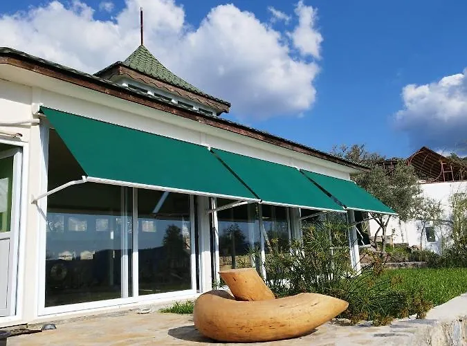 Olive Garden Retreat *