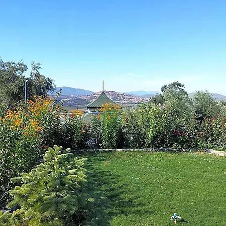 Olive Garden Retreat